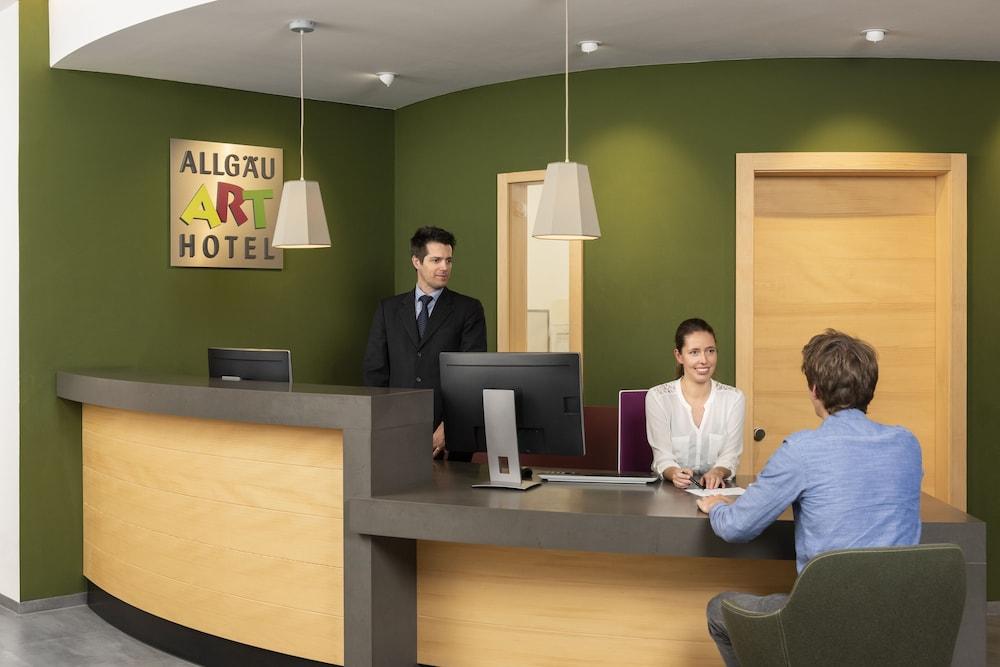 Allgaeu Art Hotel Кемптен Экстерьер фото