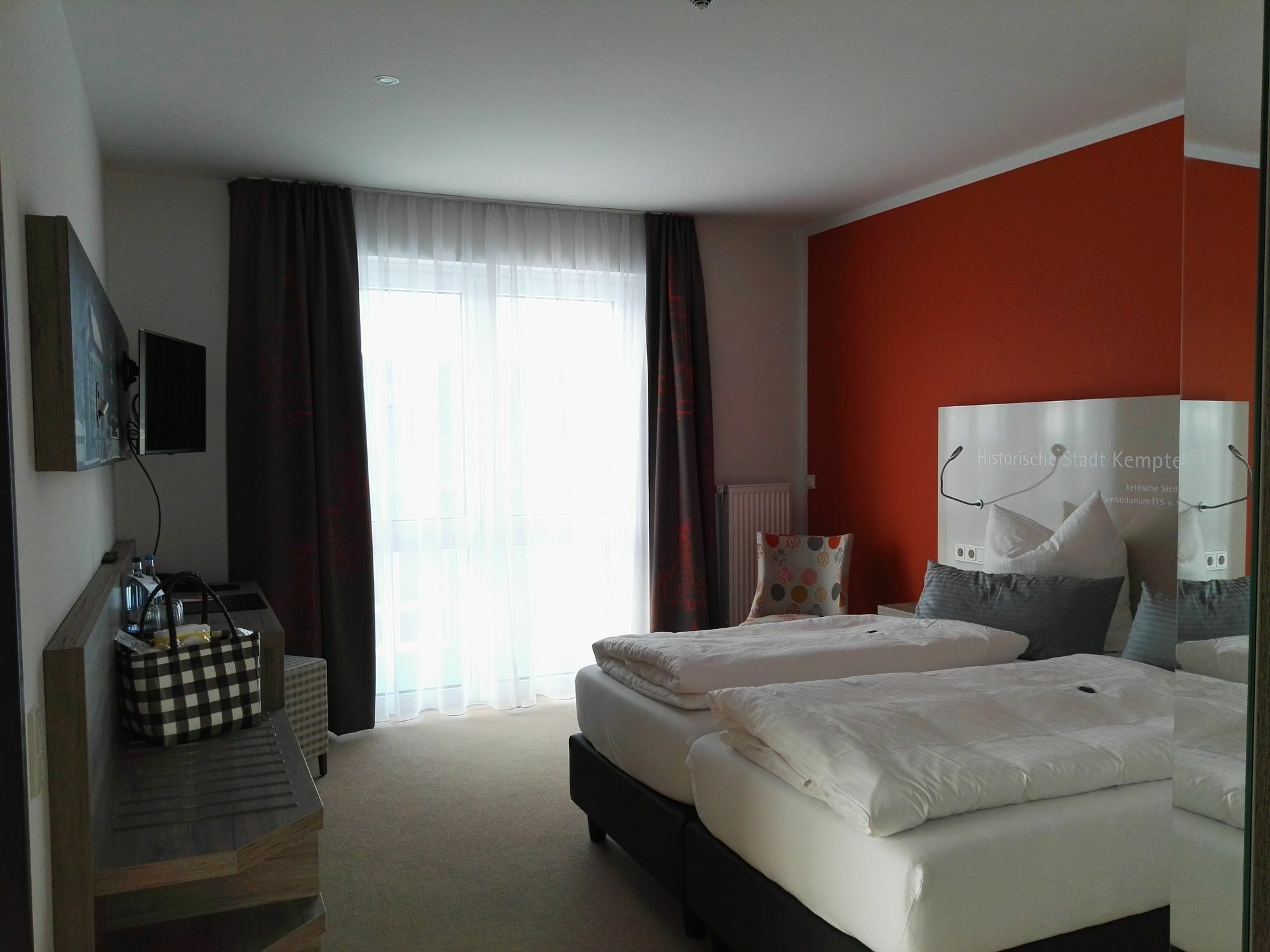Allgaeu Art Hotel Кемптен Экстерьер фото
